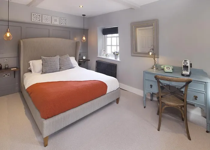 The George Townhouse