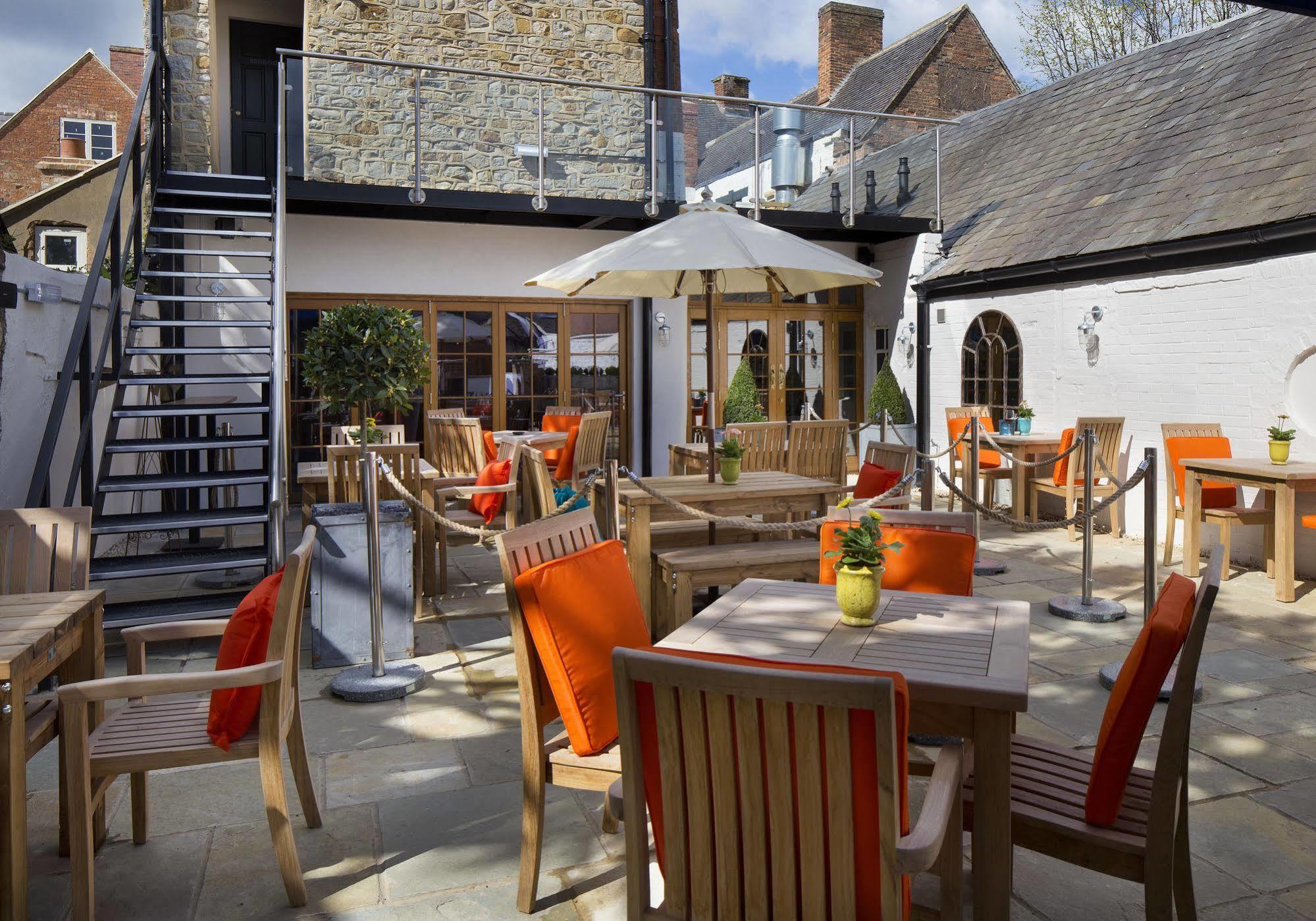 The George Townhouse 3*