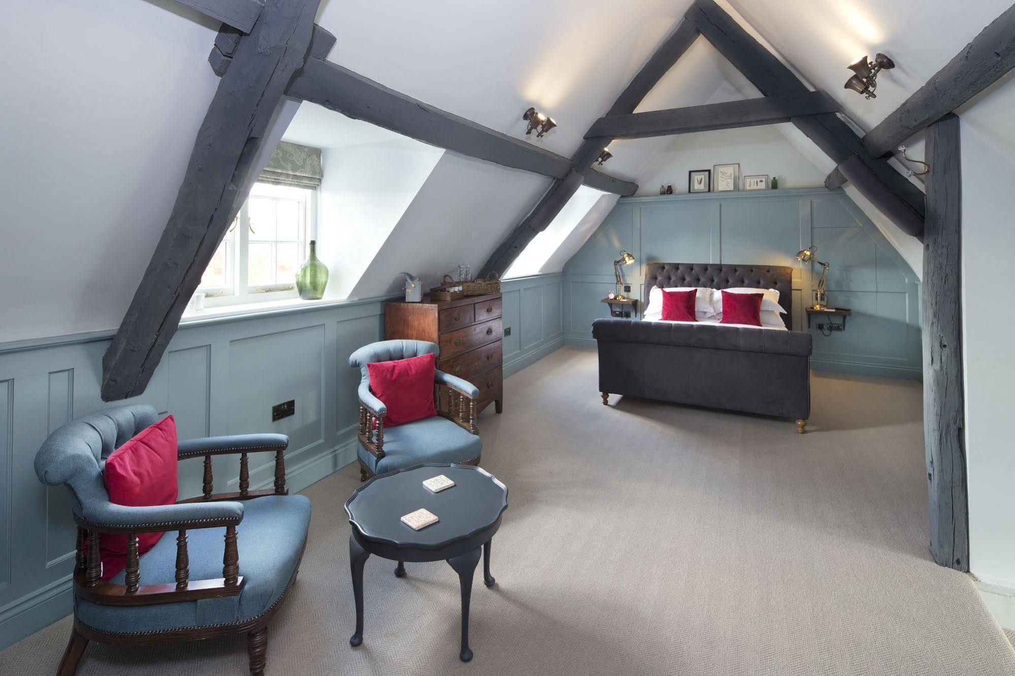 The George Townhouse 3*