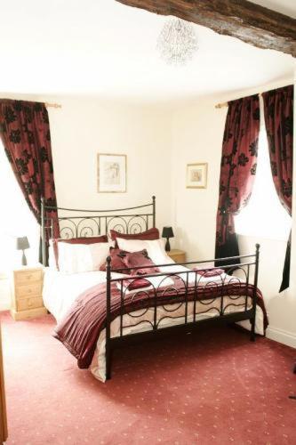 The George Townhouse